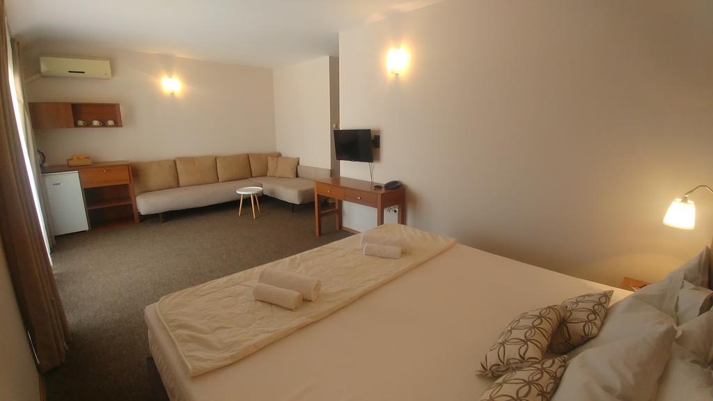 סוזופול Family Hotel Muses מראה חיצוני תמונה